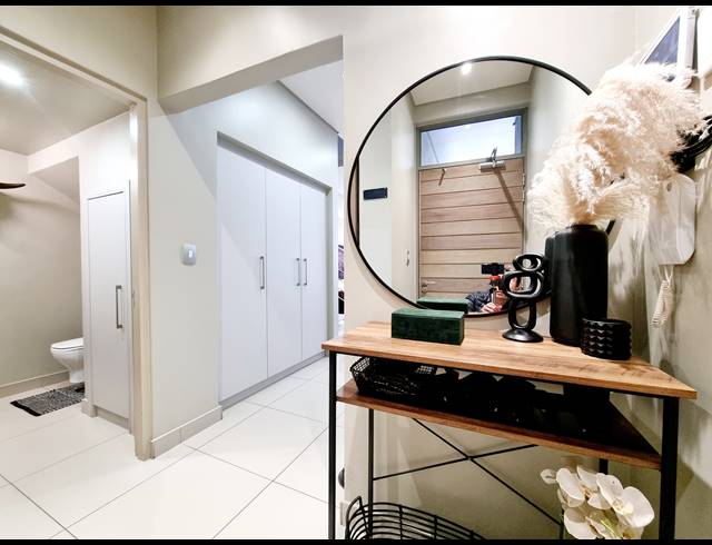 3 BEDROOM TOWNHOUSE TO LET IN OAKLANDS